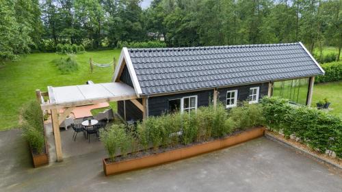 Triemen Apartment | Luxurious nature stay in Friesland with jacuzzi