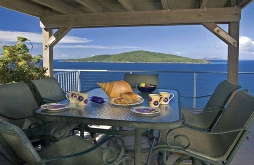 Peterborg Villa | Luxurious Oceanfront Villa situated on 1 private acre with Dramatic Ocean Views