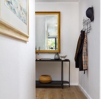 Elgin Apartment | Luxurious Palm View Apartment Cape Town