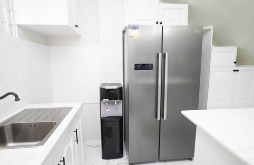 Lucena House | Luxurious Place Cozy Spacious Family Suite with WIFI near SM Lucena
