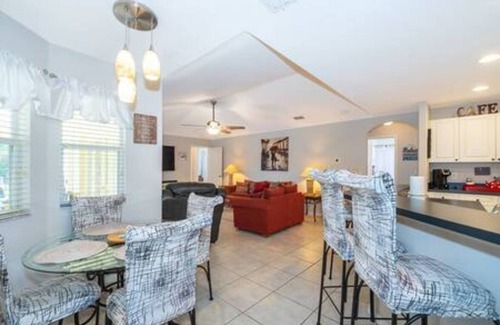 Tuscan Ridge House | Luxurious Relaxing Retreat