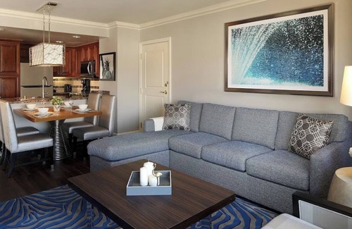 Gateway District Condo | Luxurious Resort 1 BD/1 BA on the Strip in Las Vegas, NV Convention Center, SEMA