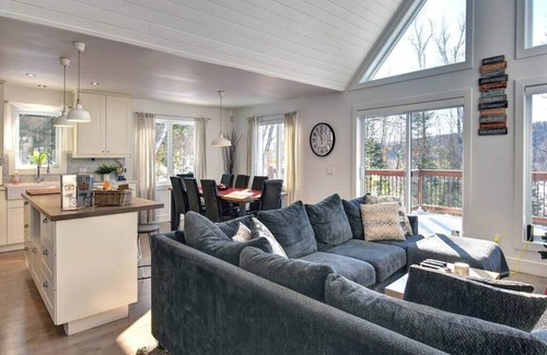 Saint-Faustin-Lac-Carre House | Luxurious Scandinavian Golf Chalet + Private Spa