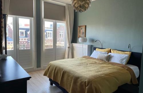 Statenkwartier Apartment | Luxurious top apartment near beach, musea & Keukenhof
