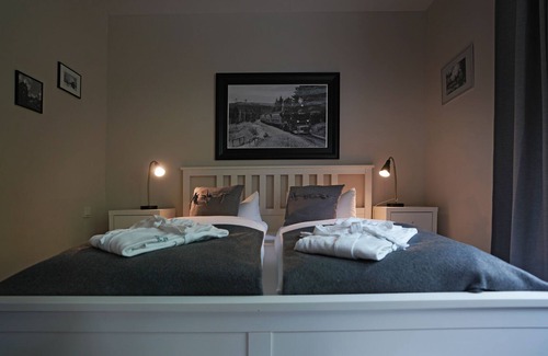 Mandelholz Apartment | Luxurious vacation apartment by the forest, close to hotel, restaurant and spa