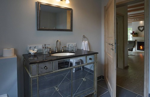 Mandelholz Apartment | Luxurious vacation apartment by the forest, close to hotel, restaurant and spa