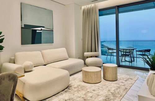 Neapolis Apartment | Luxury 1 Bed in Trilogy, Limassol Seafront