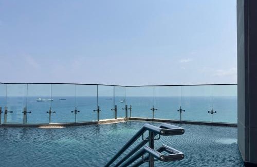 Neapolis Resort | Luxury 1 Bed in Trilogy, Limassol Seafront