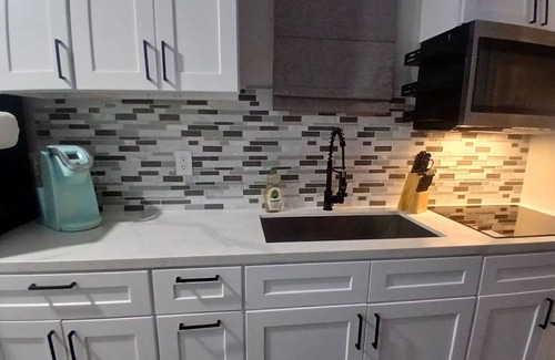 Brazoria Condo | Luxury 1-bedroom Container Condo in brilliant Brazoria with AC, WiFi
