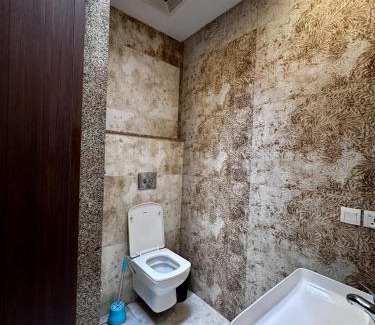 Lahore House | Luxury 10 Marla Fully Furnished House for Rent in DHA Phase 4
