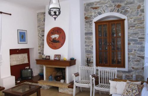 Naxos House | Luxury 100 m2 house in the centre of Naxos