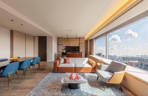 Somerset Apartment | Luxury 2 Bedroom Penthouse at Orchard, 1 min Stroll to MRT
