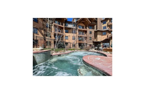 Breckenridge Condo | Luxury 2-bedroom ski in-ski out condo, available the week of January 17-24, 2026