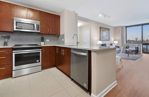Hudson Exchange Apartment | Luxury 2BR | Gym & Pool | Jersey City by GLS