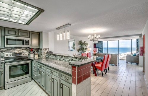 Myrtle Beach Condo | Luxury 3 Bedroom 2 Bath Oceanfront Condo - Available by Luxury Beach Rentals