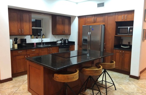 Jaco Condo | Luxury 3 bedroom/3.5 bath condo on the beach in the heart of Jaco