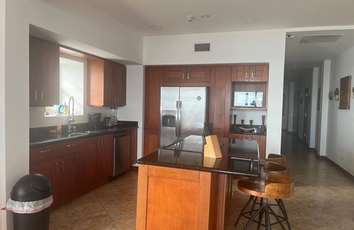 Jaco Condo | Luxury 3 bedroom/3.5 bath condo on the beach in the heart of Jaco