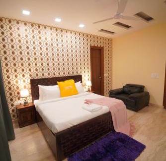 DLF Phase 5 Apartment | Luxury 3BHK Service Apartment -Golf Course Road, Gurgaon