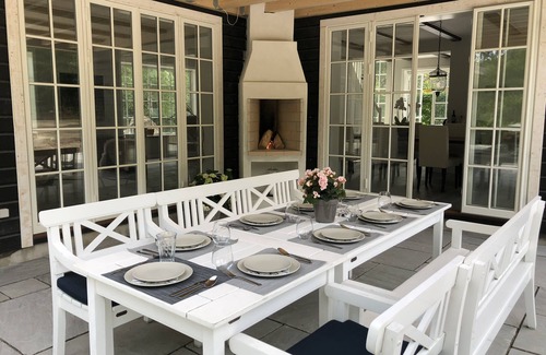 Tisvildeleje House | Luxury 3BR/3BA Beach House directly on forest path to the beach