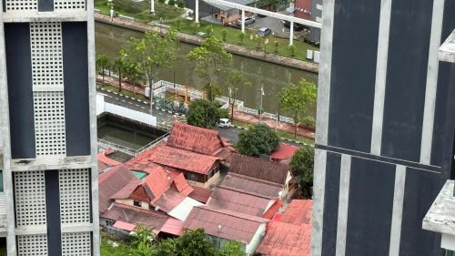 Bunga Paya Pantai Apartment | LUXURY 3r2b Penthouse The Shore Hotel & Residences