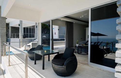 Uluwatu Villa | Luxury 4 Bedrooms Villa With Ocean View