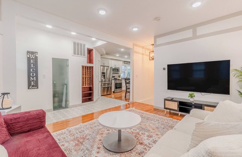 Spring Hill House | Luxury 4BD/2.5BA Walk to MIT & Davis SQ/Free Parking