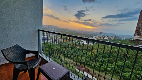 Phase 3 Apartment | Luxury AC 2BHK Full Furnished with Sunrise View, Hill View, Pool, Kitchen, Ergonomic Workstation