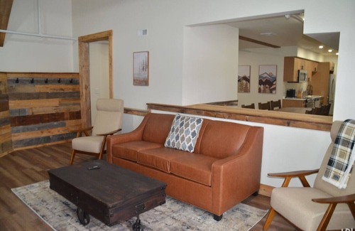 Wilmington Apartment | Luxury ADA Unit - 101