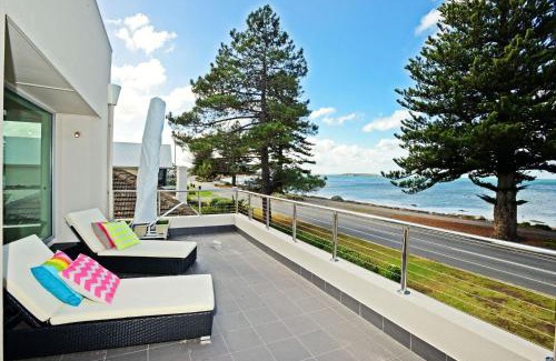 Encounter Bay House | Luxury and Beachfront on Franklin