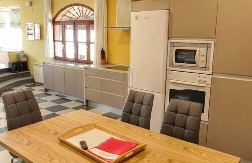 Baena Villa | Luxury Andalusian Villa | El Balcon | 7 bedrooms | Tennis Court | Pool Table | Baena