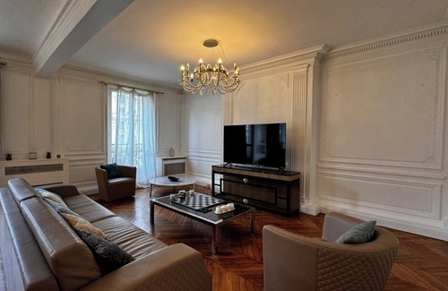 Quartier de Javel Apartment | Luxury Apartment 250m2 - Champs Élysées & Eiffel Tower