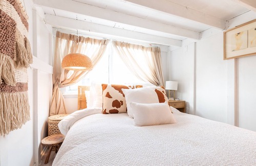 Weehawken Condo | Luxury Apartment minutes to Manhattan