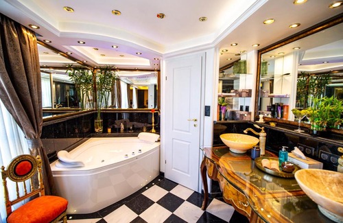 Sofia Apartment | Luxury Apartment Sofia - The Royal Safari Suite