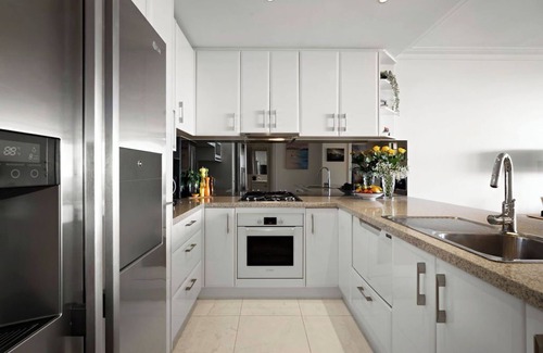 Albert Park Apartment | Luxury apartment with spectacular bay views