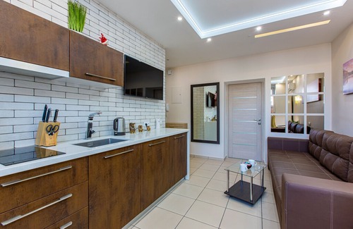 Lypky House | Luxury apartment with a big Jacuzzi and Sauna!