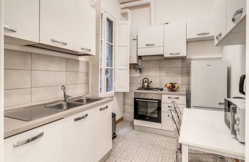 Rione XI Sant'Angelo Apartment | Luxury Apartment with a view - 6 AC/Wifi/Heat/Elevator