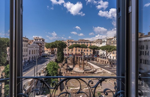 Rione XI Sant'Angelo Apartment | Luxury Apartment with a view - 6 AC/Wifi/Heat/Elevator