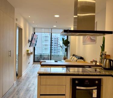 La Carolina Apartment | Luxury apartment with balcony and view