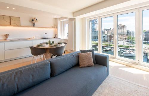 Ostend City Centre Apartment | Luxury apartment with Marina view and free parking