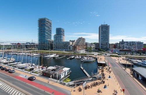 Ostend City Centre Apartment | Luxury apartment with Marina view and free parking