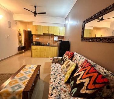 Patnem Apartment | Luxury Apt near Palolem Beach, WFH with Forest view