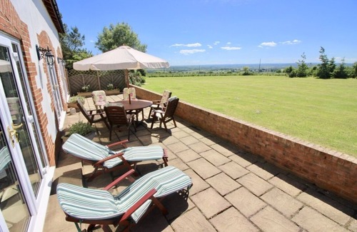 Trimdon Station House | Luxury barn with privateheated indoor pool & hot tub close to Durham City