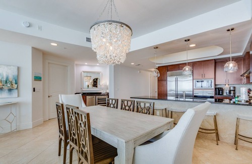 Orange Beach Condo | Luxury Beach Condo | Private Jacuzzi | Liquid Life