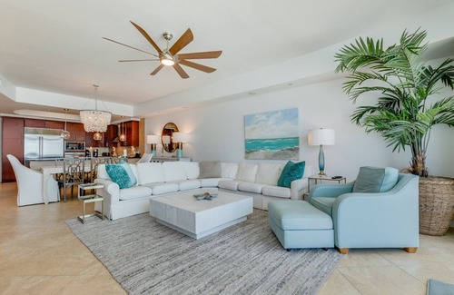 Orange Beach Condo | Luxury Beach Condo | Private Jacuzzi | Liquid Life