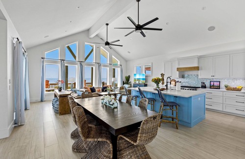 Crystal Beach House | Luxury Beachfront Escape | 2 Homes, Pools & Hot Tubs