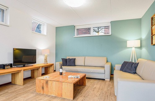 Midlaren Cottage | Luxury bungalow for 10 persons