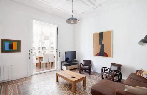 Dreta de l'Eixample Apartment | Luxury Business Apartment Gran Vía - 2 rooms - Romantic Eixample - 8min Passeig Gràcia