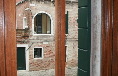 Dorsoduro Apartment | Luxury canal-side apartment in heart of Dorsoduro - Fully Inclusive Rates