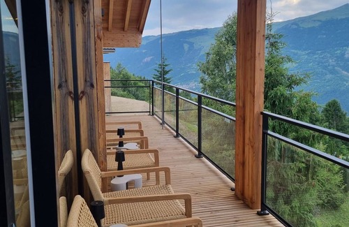 Montalbert Ski Chalet | Luxury chalet with jacuzzi, sauna, 8 br, La Plagne Montalbert