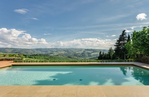 Panzano in Chianti Apartment | Luxury Chianti for two couples with Privacy, View, Pool & Winery